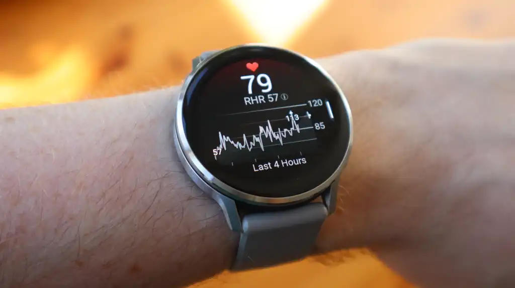 Garmin thống lĩnh đồng hồ thể thao cao cấp, thách thức Apple