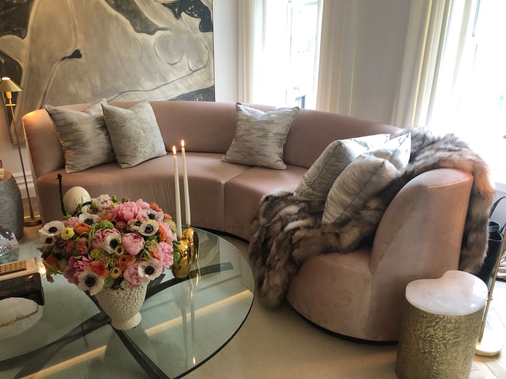 8 Overlooked Details That Make a Living Room Look Designed