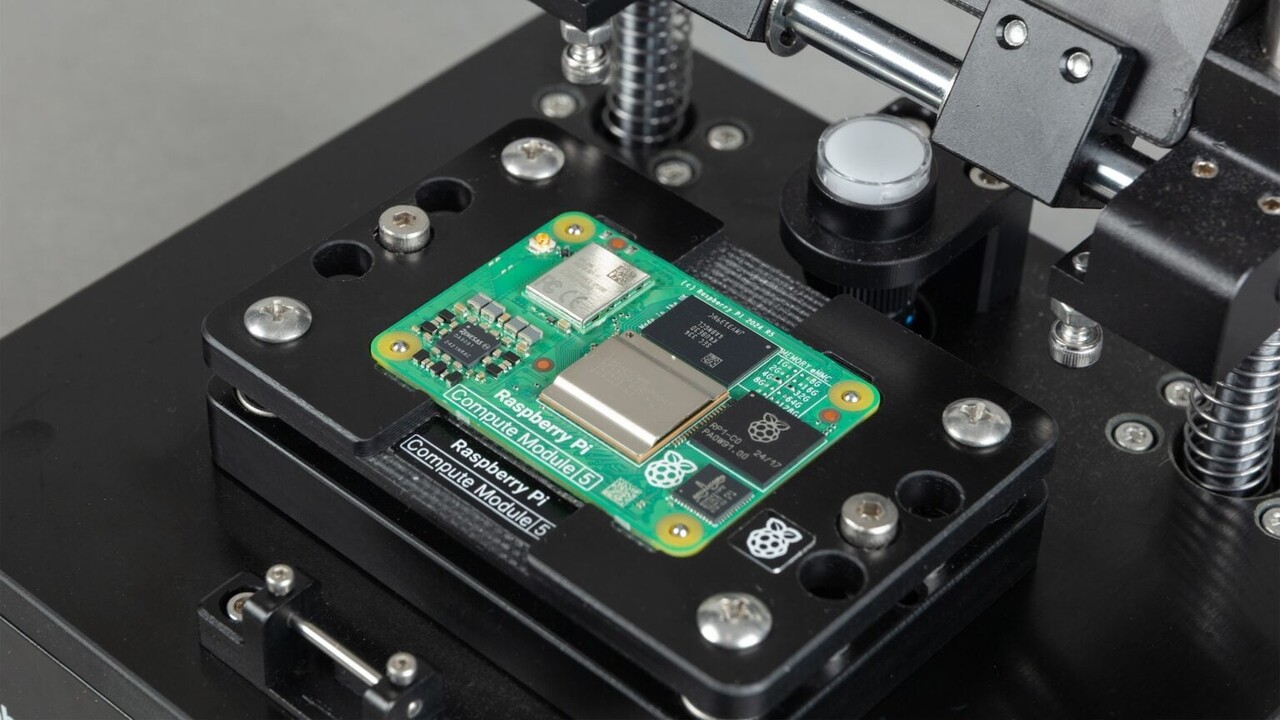Raspberry Pi Compute Module 5: trạm lập trình cho sản xuất hàng loạt