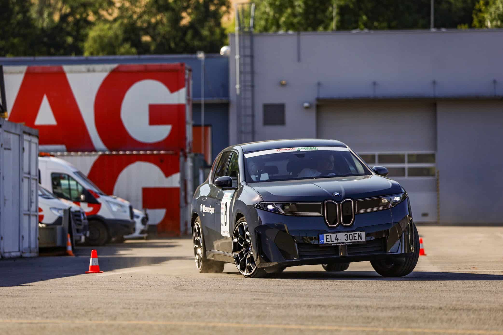 BMW iX3: SUV Elektrik Jarak Jauh Yang Sudah Buktikan Keupayaan