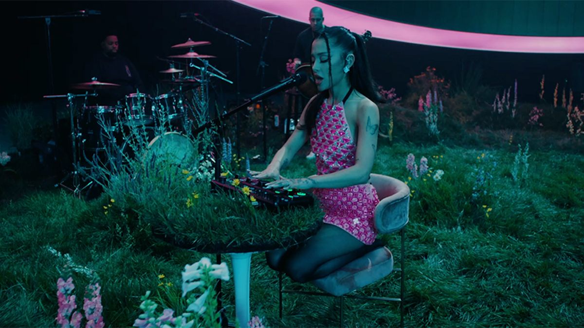 Ariana Grande’s Eternal Sunshine Tour Setlist at the O2: Every Surprise Song and Looping Moment