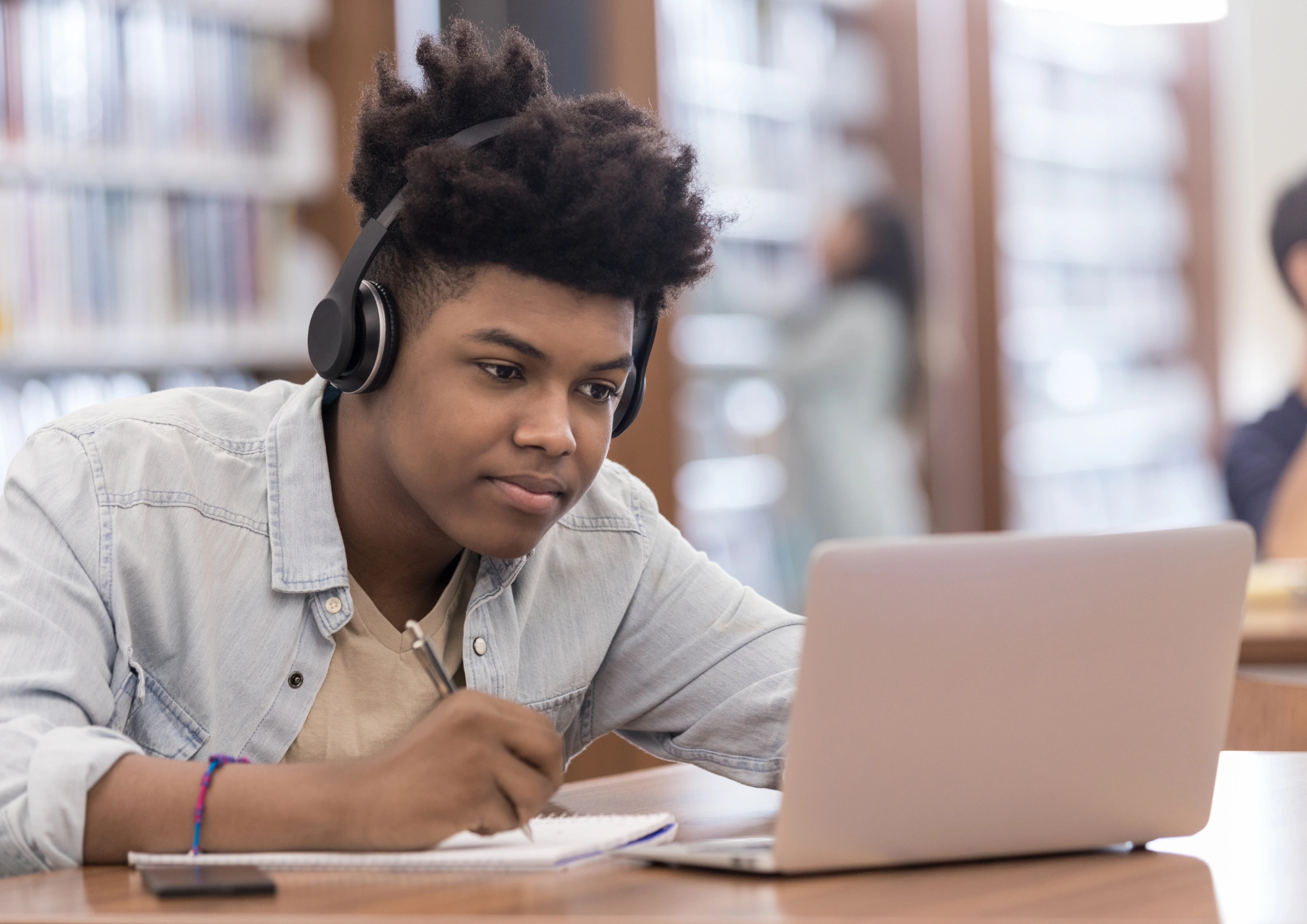 Schools Are Teaching AI Literacy—but Limits Come First