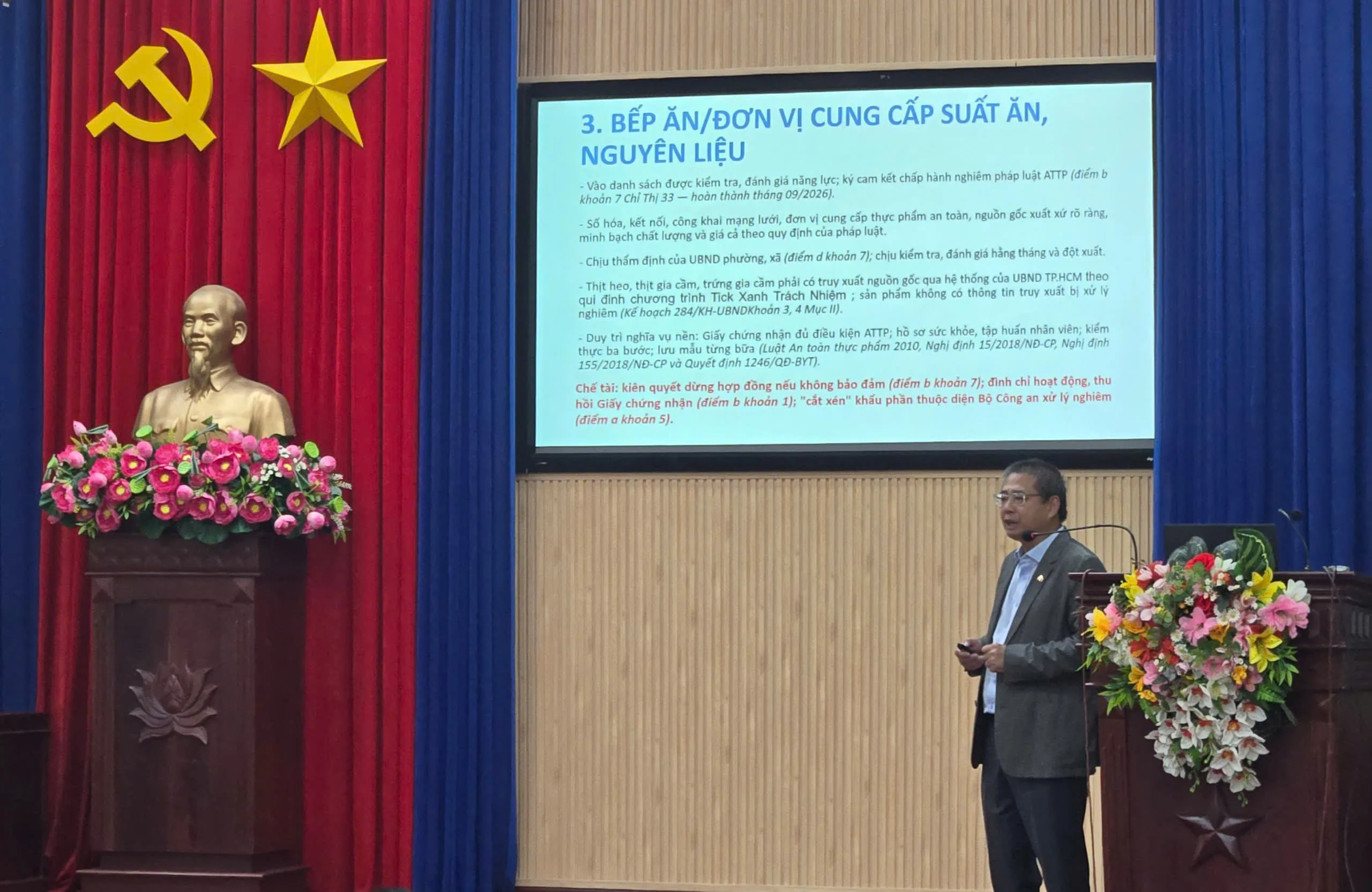 Công nghệ Tick xanh trách nhiệm đưa bữa ăn học đường vào tầm kiểm soát của phụ huynh