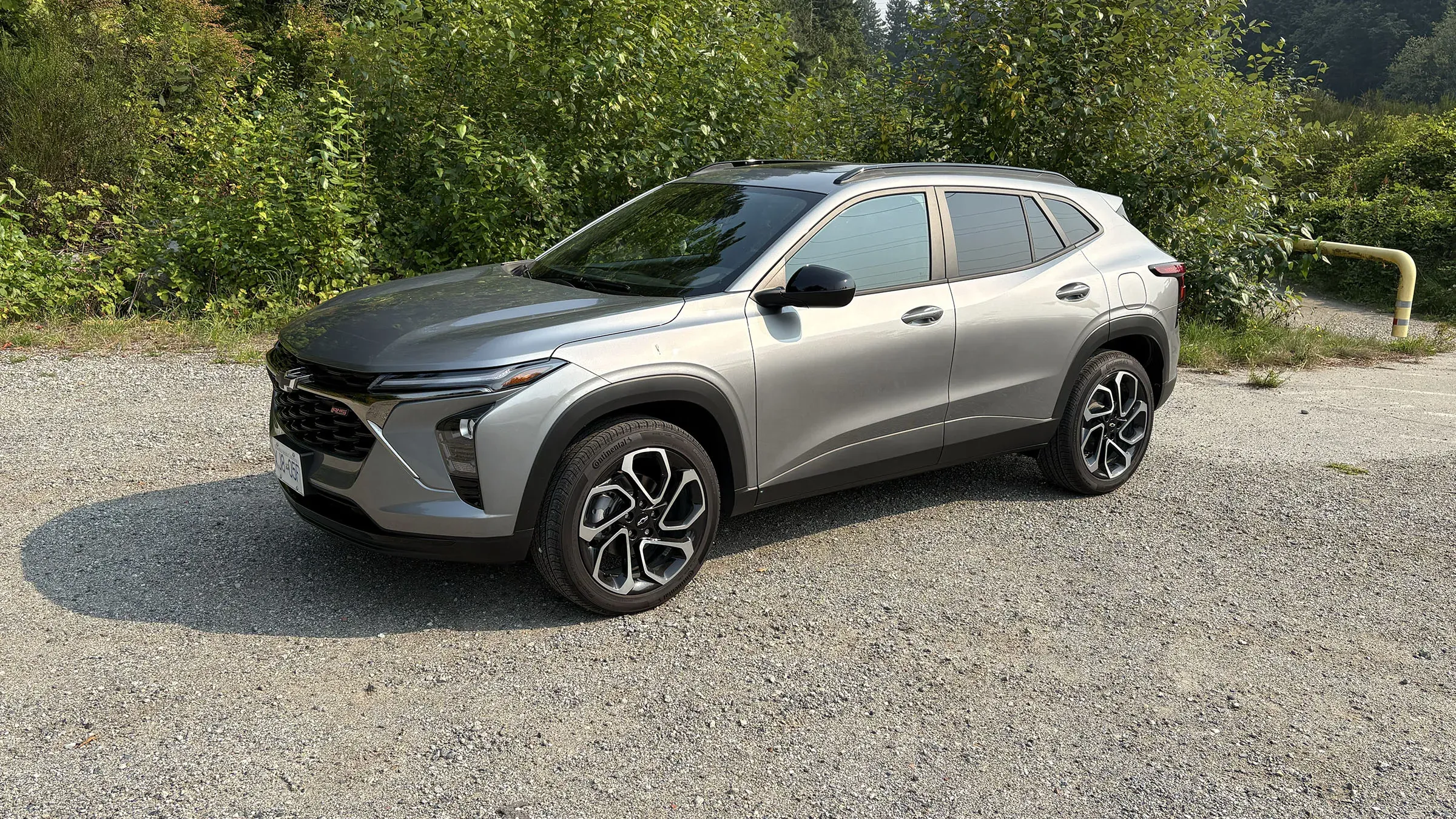 Perbandingan SUV Kompak: Venue, Trax atau Cherokee?