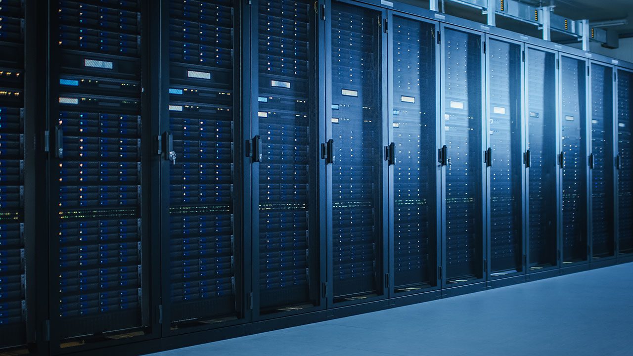 Microsoft 365 tăng dung lượng hộp thư lên 100 GB: Có đáng nâng cấp không?