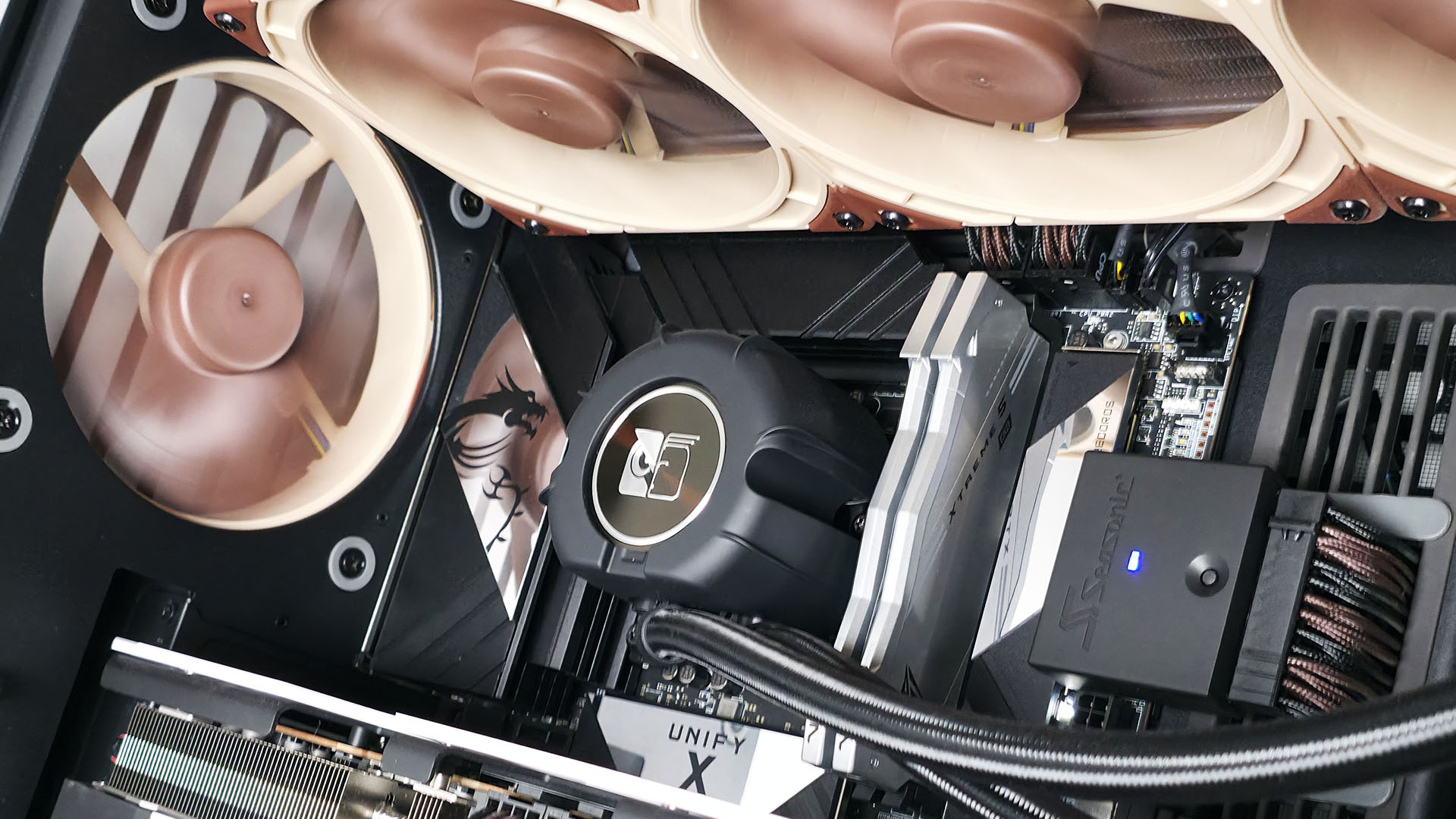 Noctua NL-LC1 vs TRYX HOLO ARGB 360: chọn tản nhiệt nước AIO nào cho PC builder?