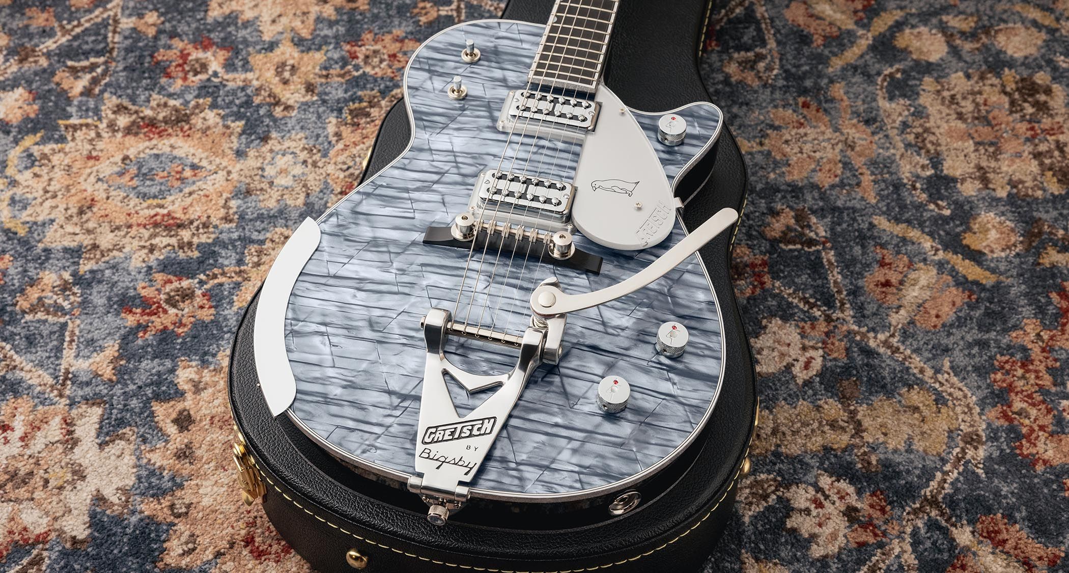Gretsch Penguin & Gibson Hummingbird: Seni Tukang dan Warisan Gitar Rock
