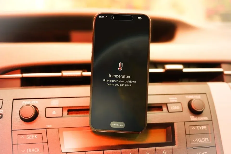 9 cách đơn giản kéo dài tuổi thọ pin smartphone trong mùa nóng