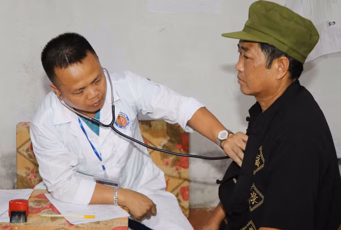 Nghị quyết 72: Từ chữa bệnh sang quản lý sức khỏe toàn dân