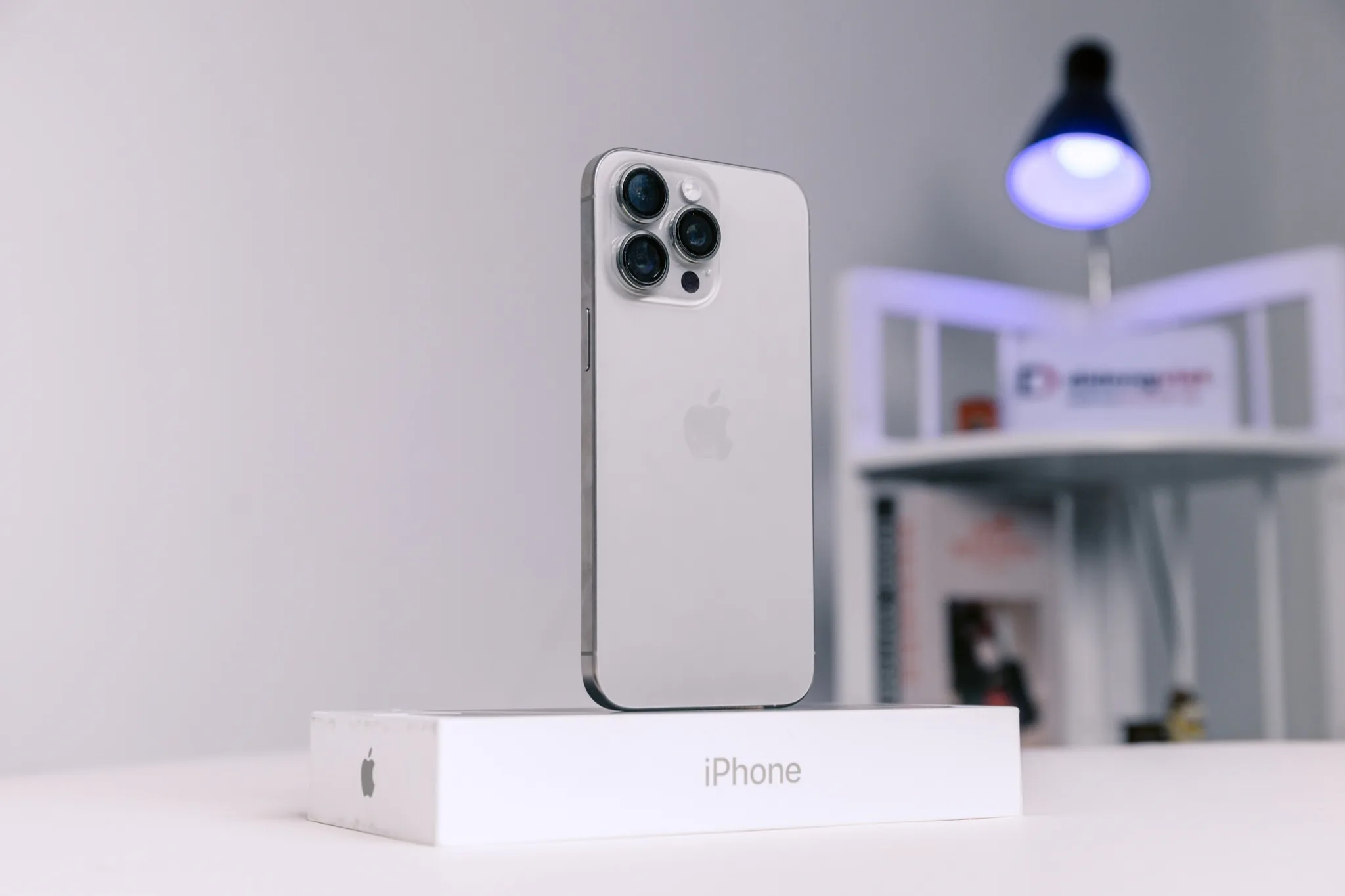 Bán điện thoại cũ trước mùa flagship mới để lên đời lời nhất