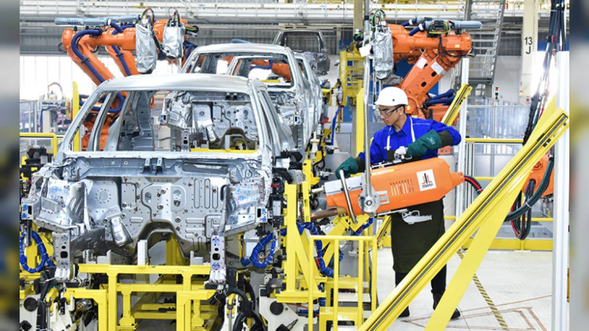 Penjualan Kenderaan Naik 8%: Adakah Masa Sesuai Beli Kereta Baharu?