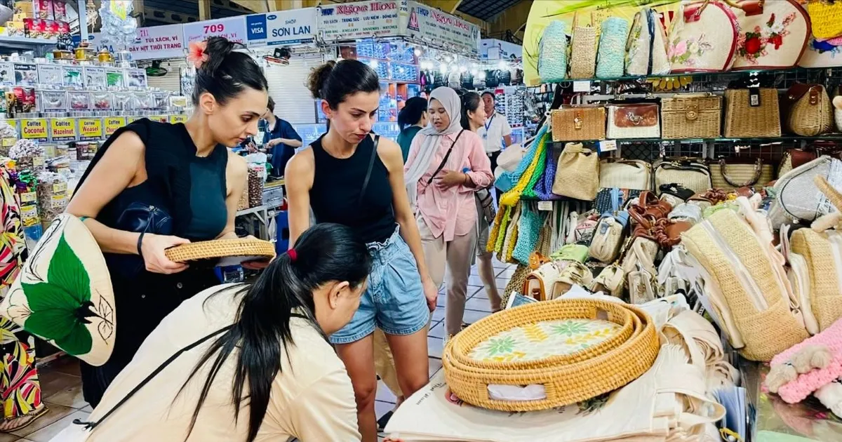 Cuộc thi thiết kế quà lưu niệm du lịch TP.HCM: Cơ hội hóa ý tưởng thành sản phẩm
