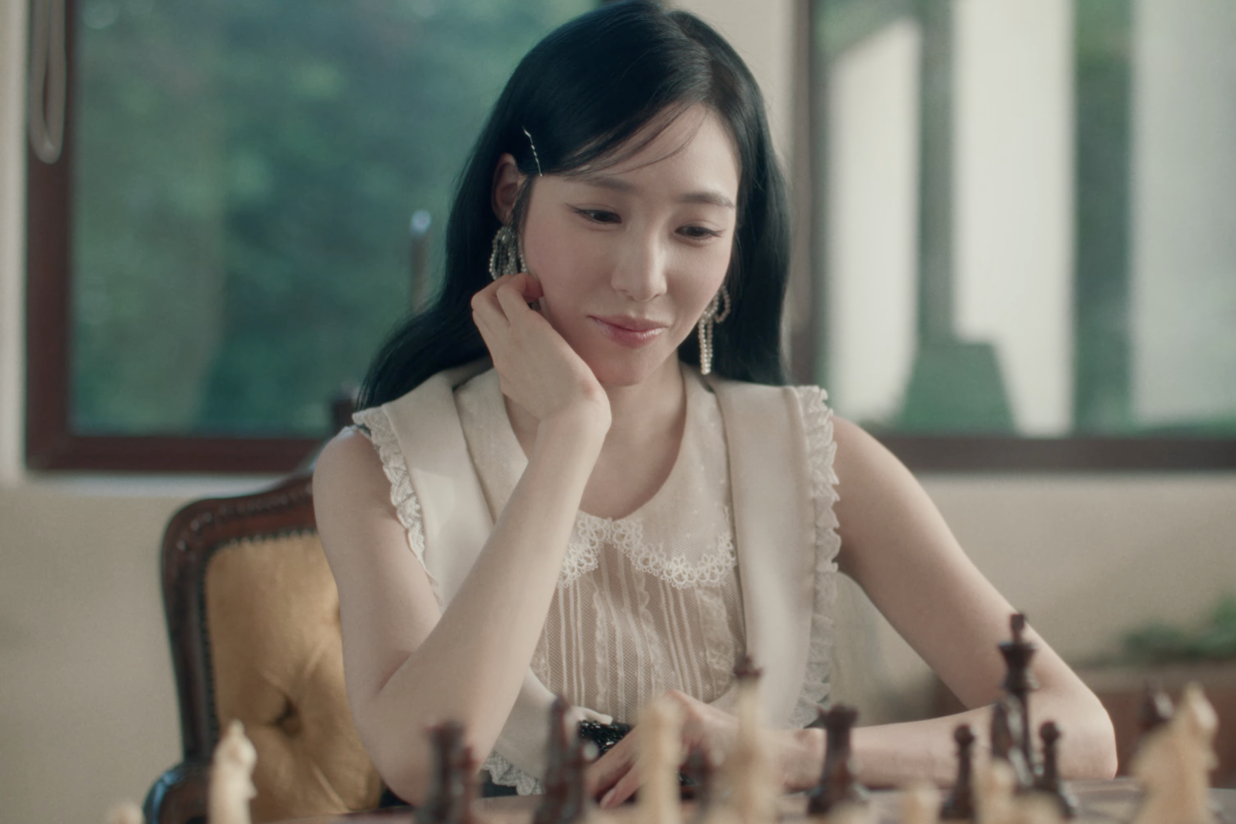 Tiffany Young và 'Edge of Calm': từ thần tượng K-pop đến người kể chuyện bằng âm nhạc