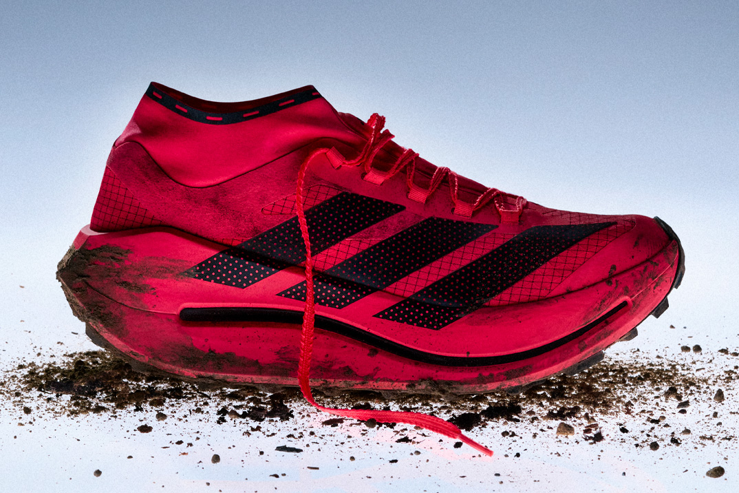 Kasut Larian Denai Carbon: Adidas vs Kailas Untuk Kelajuan Denai