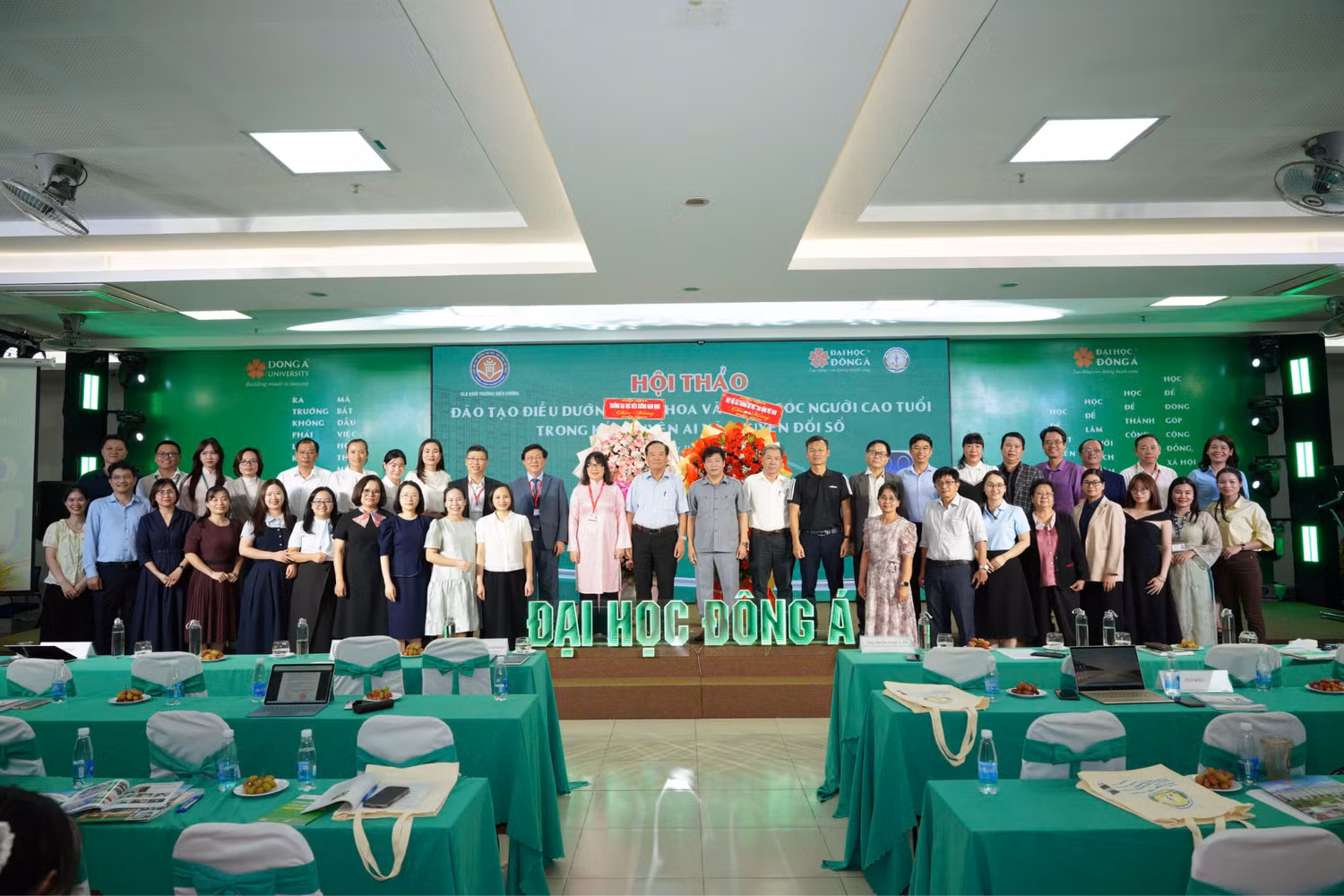 Đào tạo điều dưỡng lão khoa trong thời đại AI: Cứu cánh cho khủng hoảng chăm sóc người cao tuổi