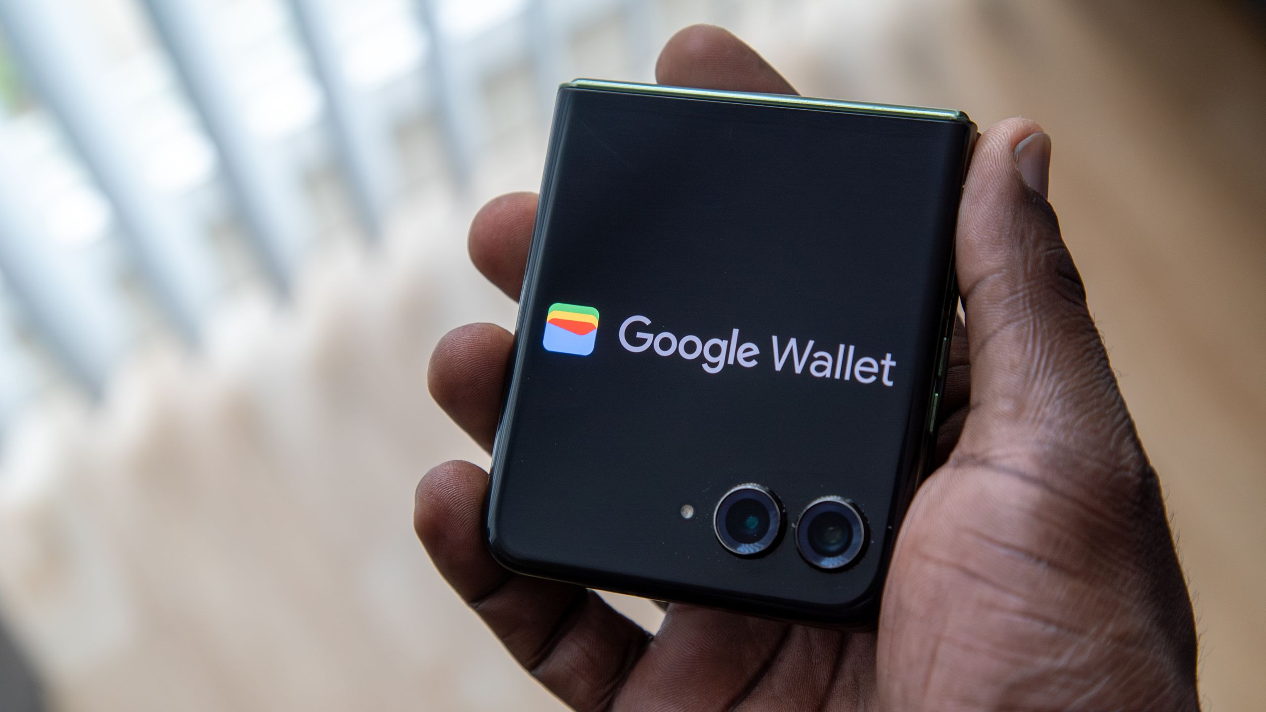 Walmart mở cửa cho Apple Pay và Google Pay: nhượng bộ muộn màng hay bước tiến tất yếu?