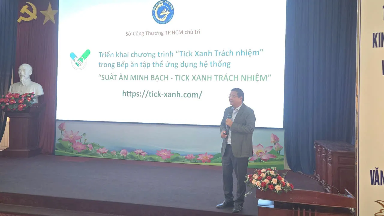 Công nghệ ‘Tick xanh trách nhiệm’ đang thay đổi bếp ăn học đường