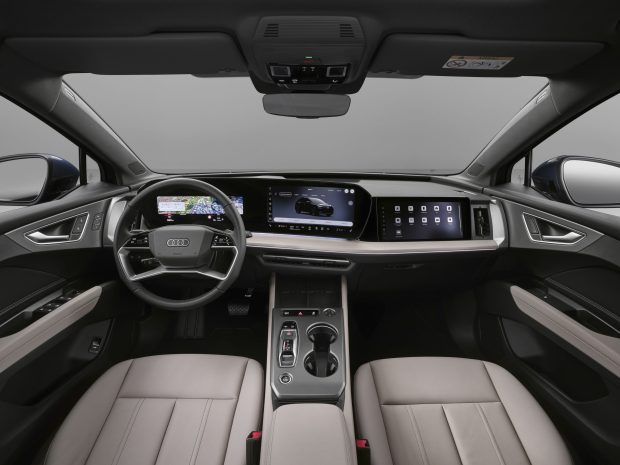 Audi Q4 e-tron Harga Turun: Patut Tinggal atau Lawan BMW iX1 dan Mercedes GLA?