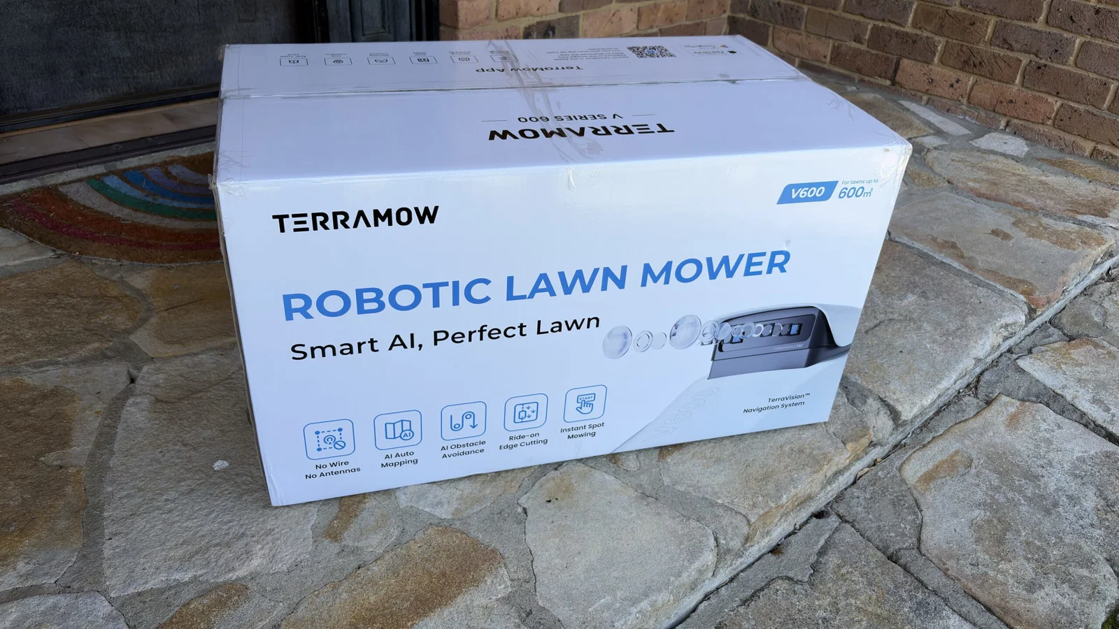 Robot Pemotong Rumput Pintar: Patutkah Halaman Diserah Pada Robot?
