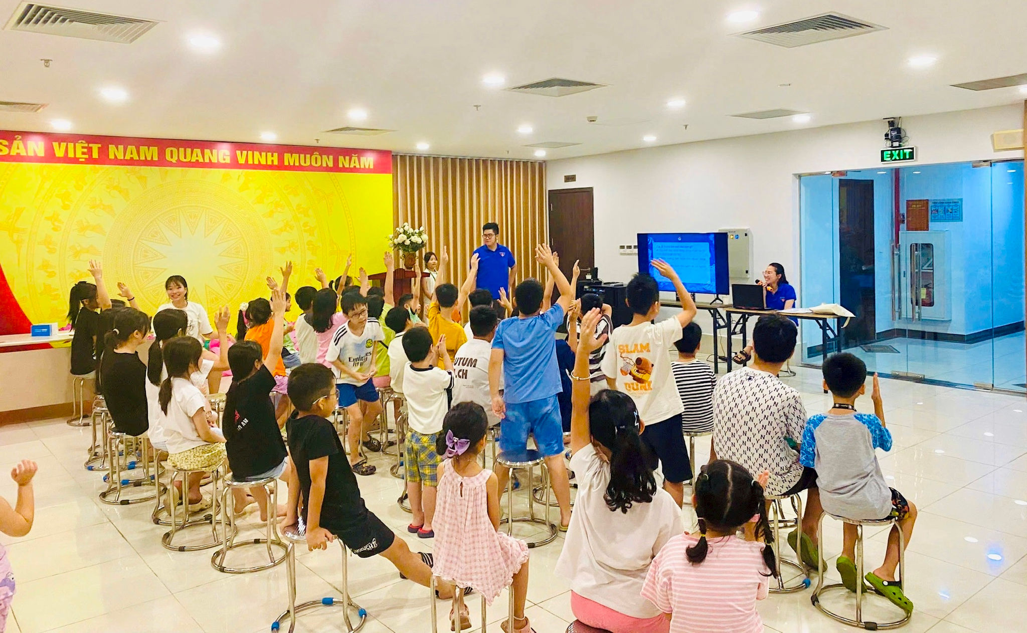 Dạy con nhận diện lừa đảo và bảo vệ thông tin trên mạng