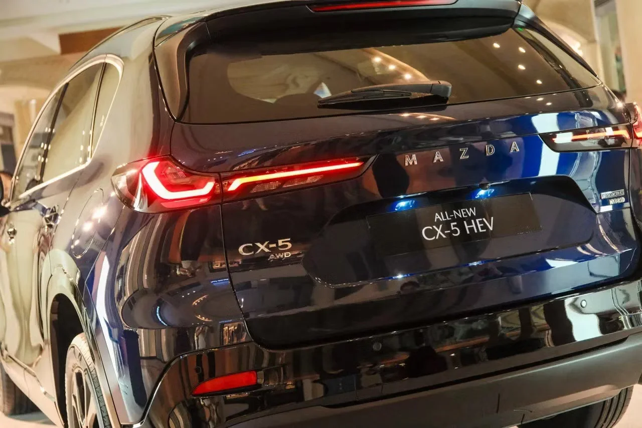 Mazda CX-5 hybrid chốt giá tại Philippines: cơ hội hay bất lợi trước Corolla Cross khi về Việt Nam?