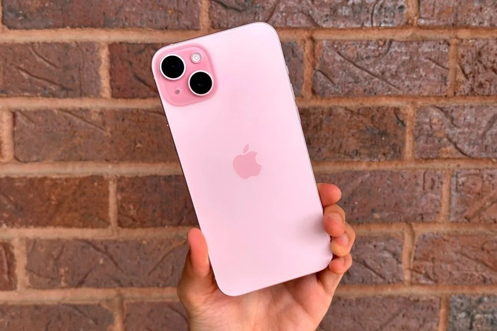 iPhone 15 tăng giá liên tục: nên mua ngay hay chờ?