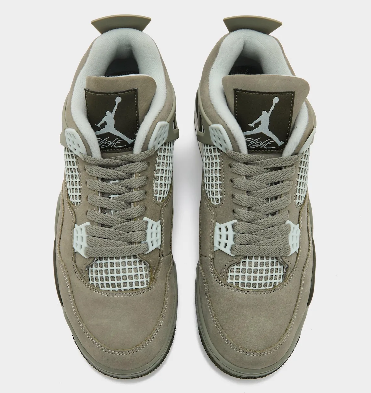 Gelombang Sneaker Retro Kembali Menguasai Musim Luruh