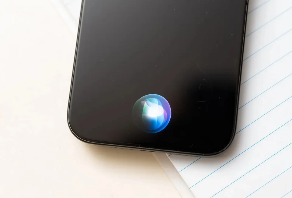 Siri AI mở cửa cho mô hình bên thứ ba: bước ngoặt buộc phải đi của Apple