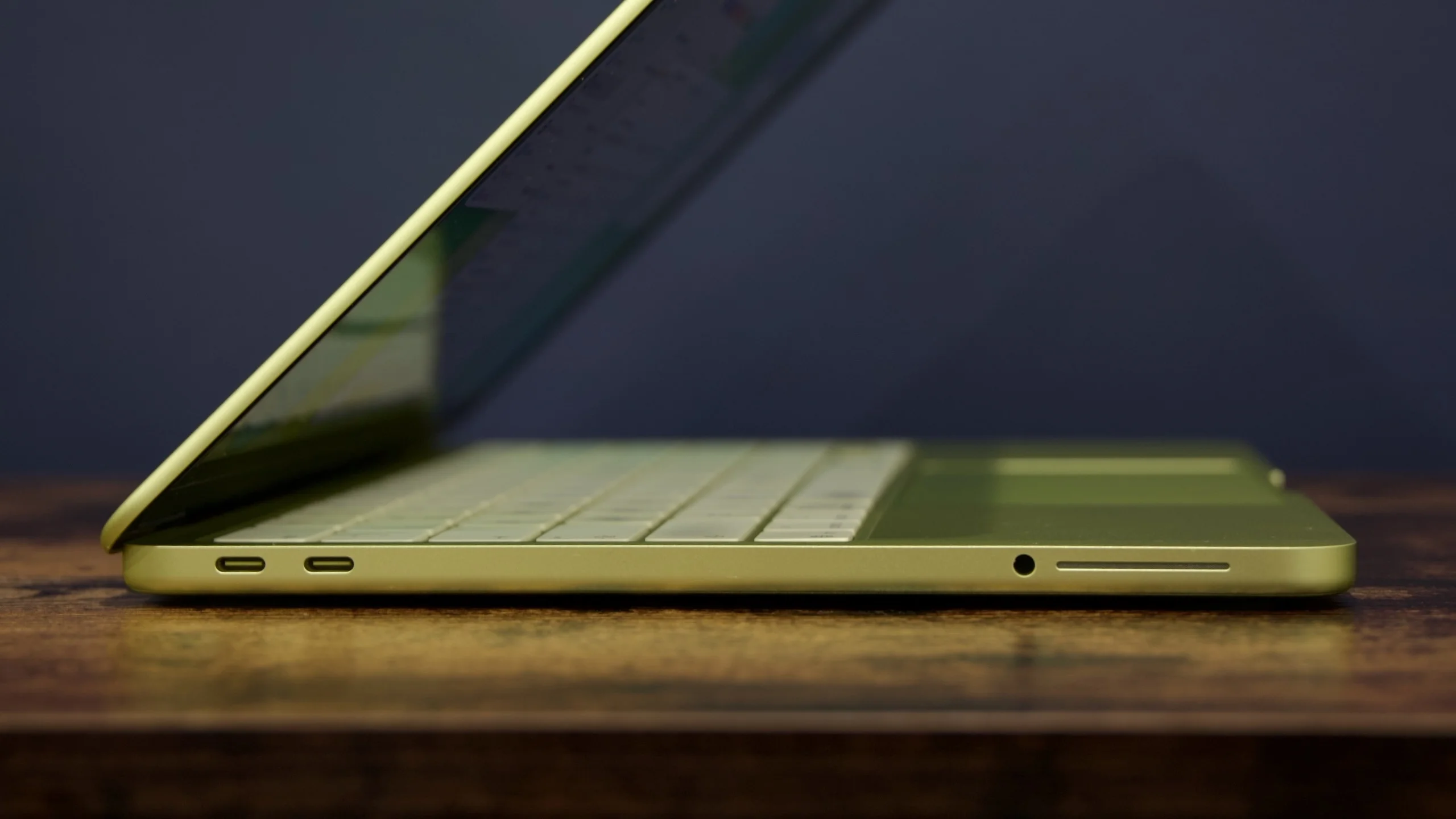 MacBook Neo, Air hay Pro: chọn mẫu nào cho thời điểm bước ngoặt?