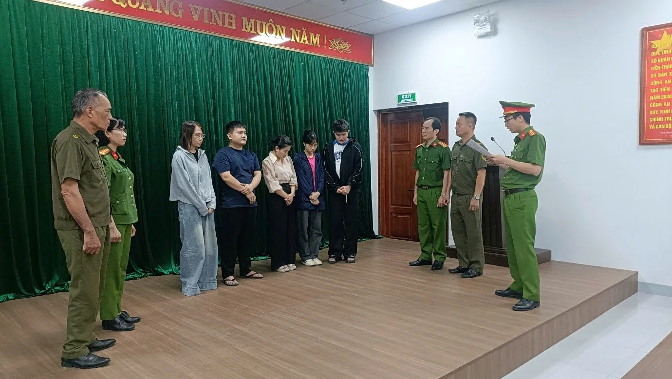 Đường dây giả danh bác sĩ tại spa: Bài học đắt giá cho khách hàng