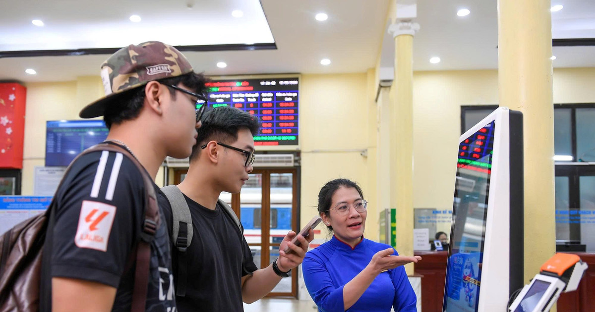 Xe buýt, metro, tàu hỏa dịp 2/9: lựa chọn khôn ngoan cho ví tiền mỏng