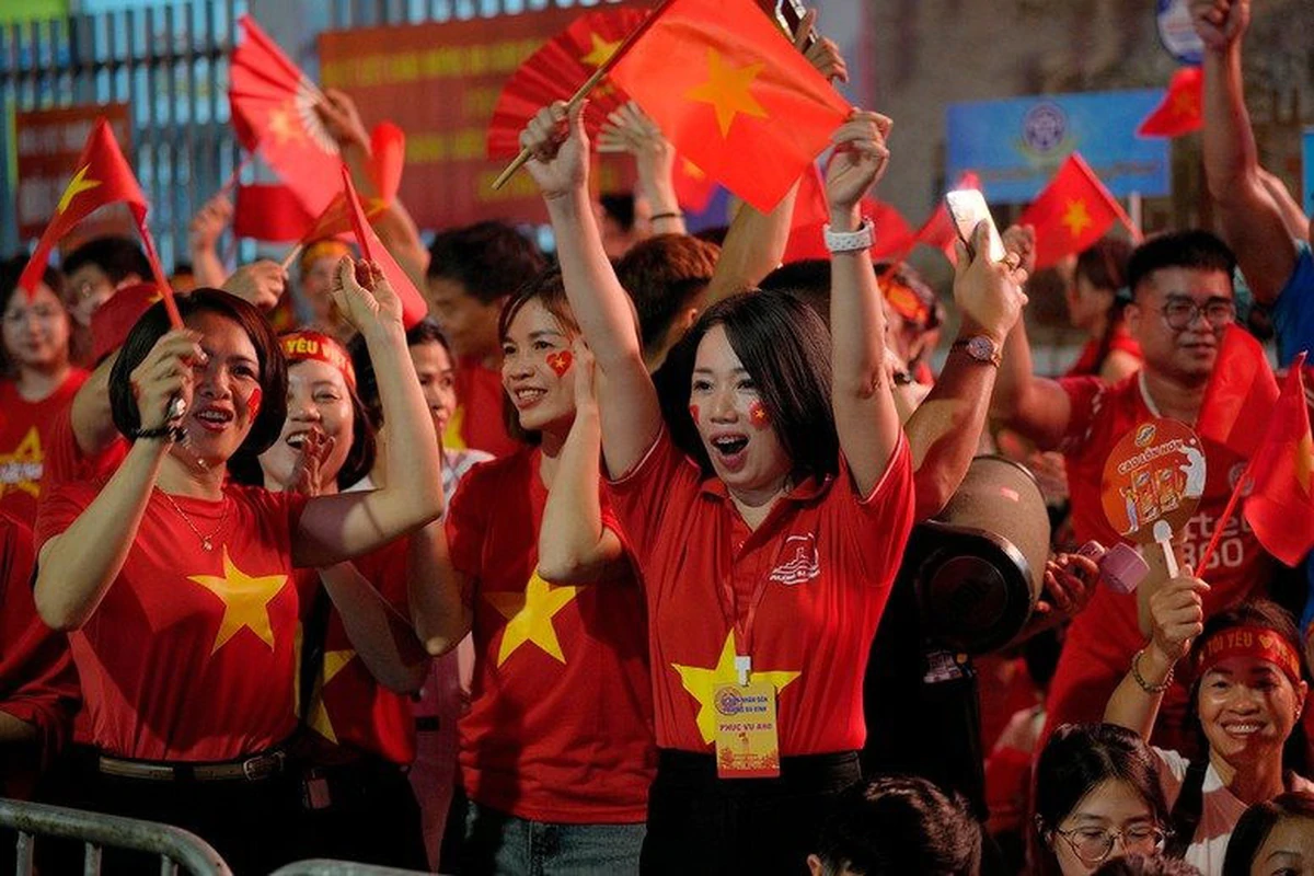 Miễn phí xe buýt và metro 5 ngày lễ Quốc khánh: Cách đi chơi Hà Nội không tốn tiền