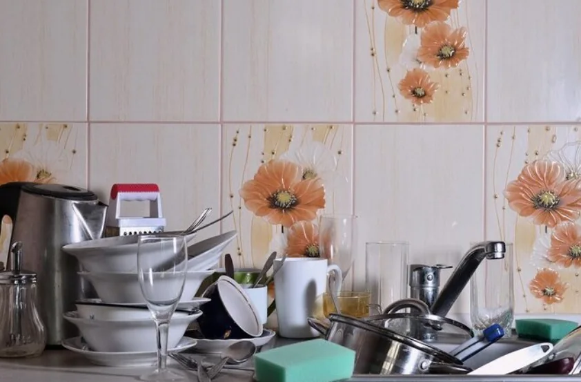 10 Perkara Sederhana yang Membuat Dapur Terlihat Murah—dan Cara Mengatasinya
