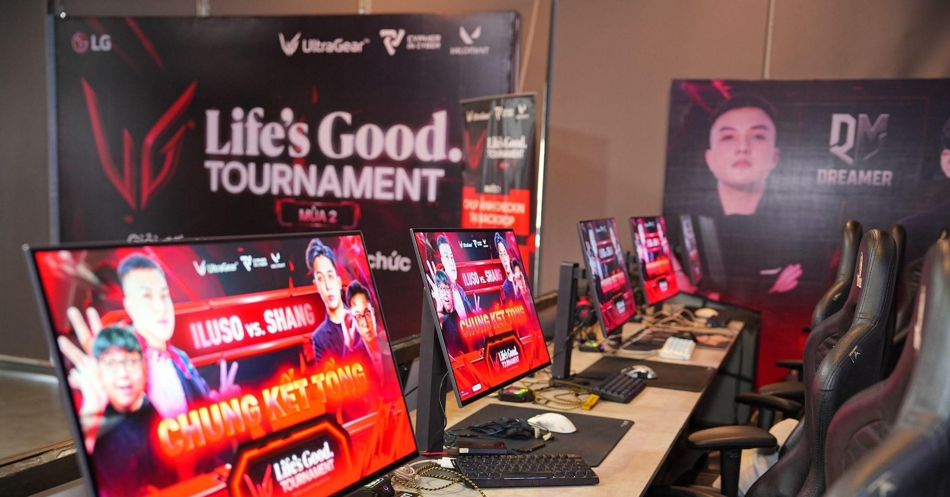 Cuộc chạy đua màn hình OLED gaming: Samsung đối đầu LG