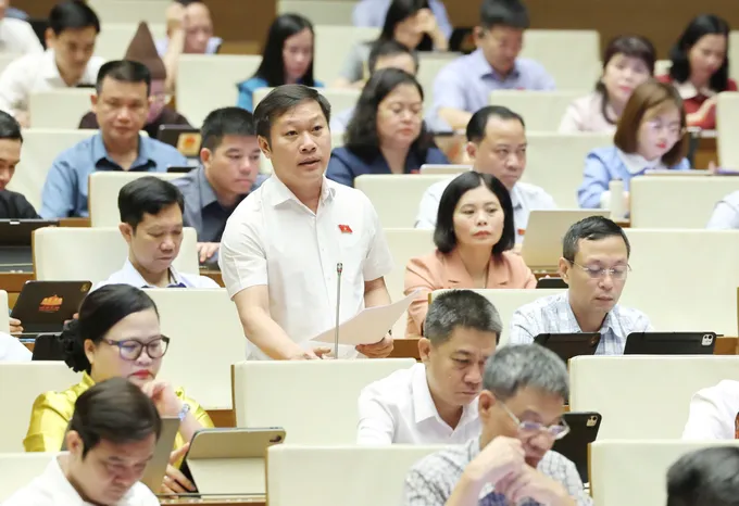 Ưu tiên ngân sách cho tiền lương: phép thử thật của cải cách