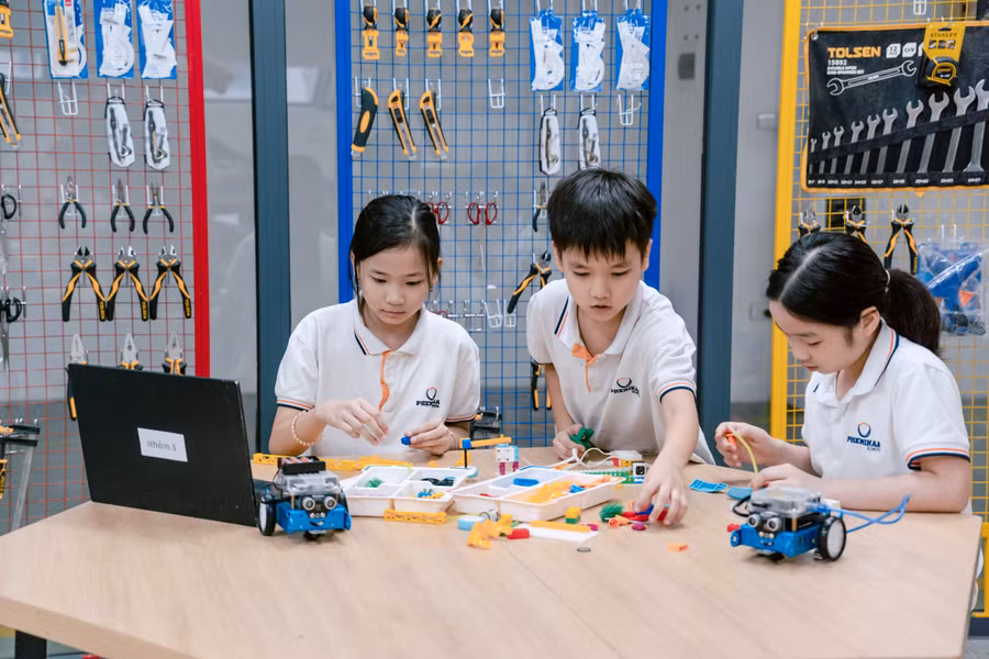 Thông tư mới về giáo dục STEM: Cơ hội hay áp lực cho học sinh?