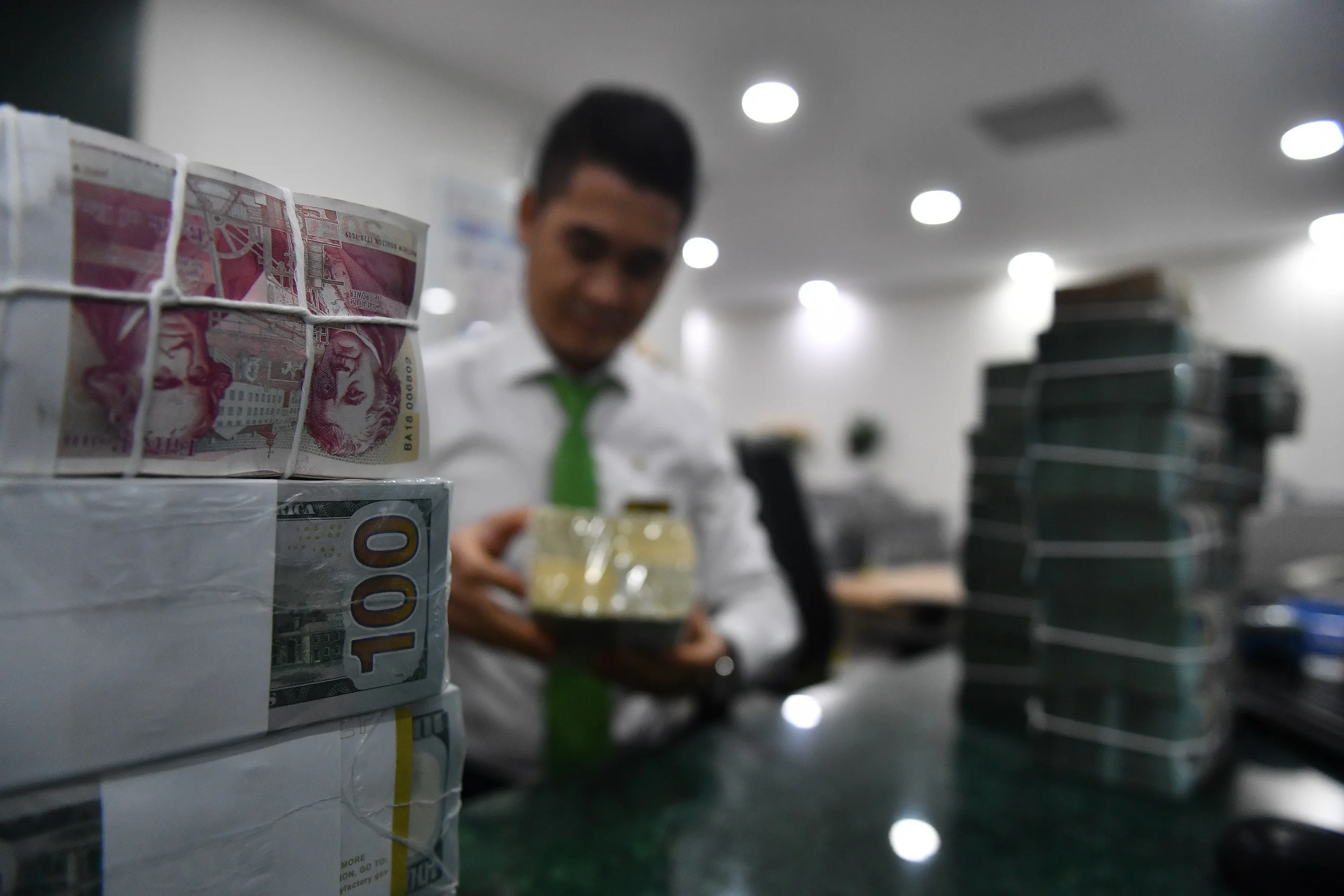 Tín dụng hạ tầng APEC tại Phú Quốc: Cuộc chơi của Vietcombank và NCB