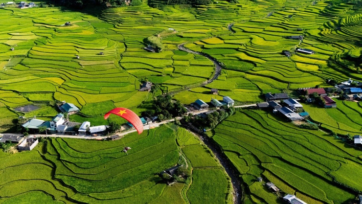 Những điểm đến miền Bắc đáng ghé dịp tháng 9: Hái lê, săn mây và khám phá đảo hoang sơ