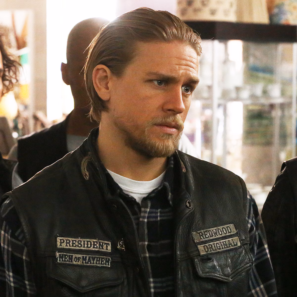 Legends: Spinoff Meta Sons of Anarchy Yang Mengaburkan Realiti