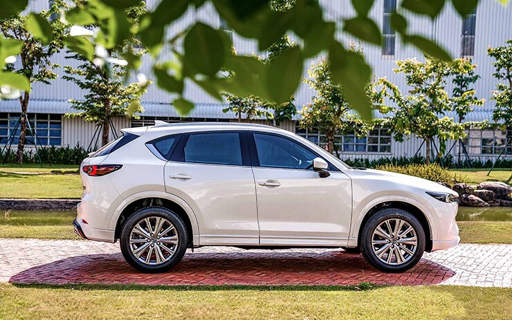 Mazda CX-5: Giá từ 699 triệu, an toàn i-Activsense và động cơ SkyActiv cải tiến