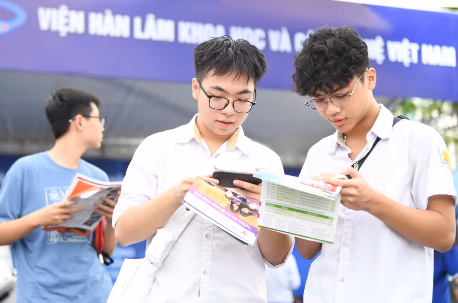 Tuyển sinh đại học: Ngành AI lên ngôi và cách học sinh chuẩn bị