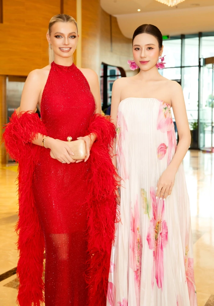 Selina (S.H.E) và bài toán cân bằng giữa gia đình và sân khấu