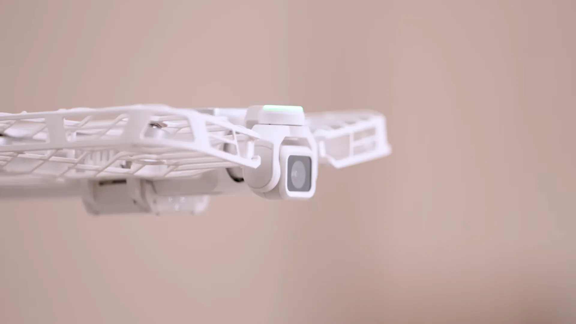 HoverAir Versa bị FCC cấm vĩnh viễn và lời cảnh tỉnh cho drone lai