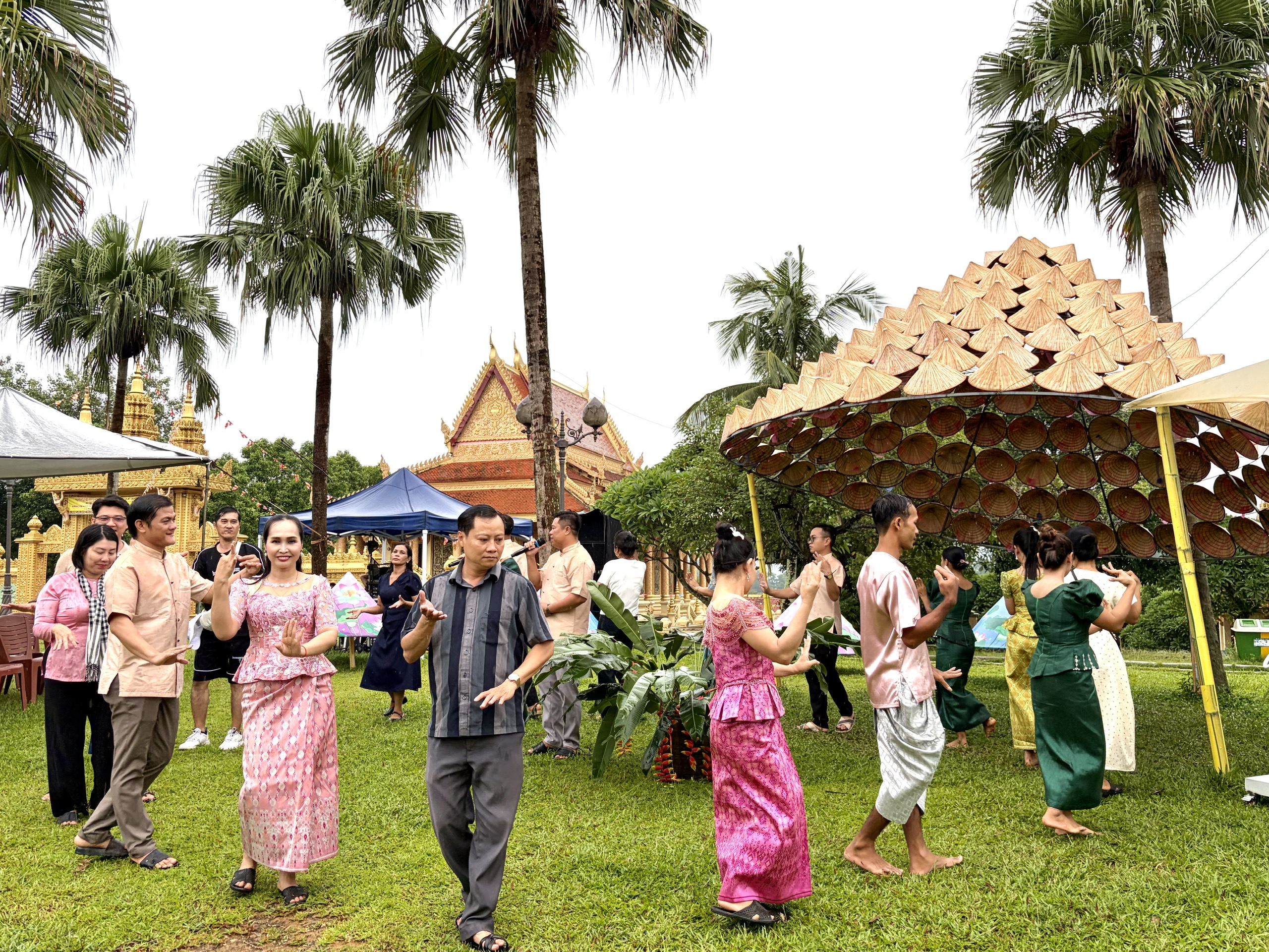 100 nghệ nhân, 1.000 bánh xèo: Lễ hội ẩm thực hóa di sản