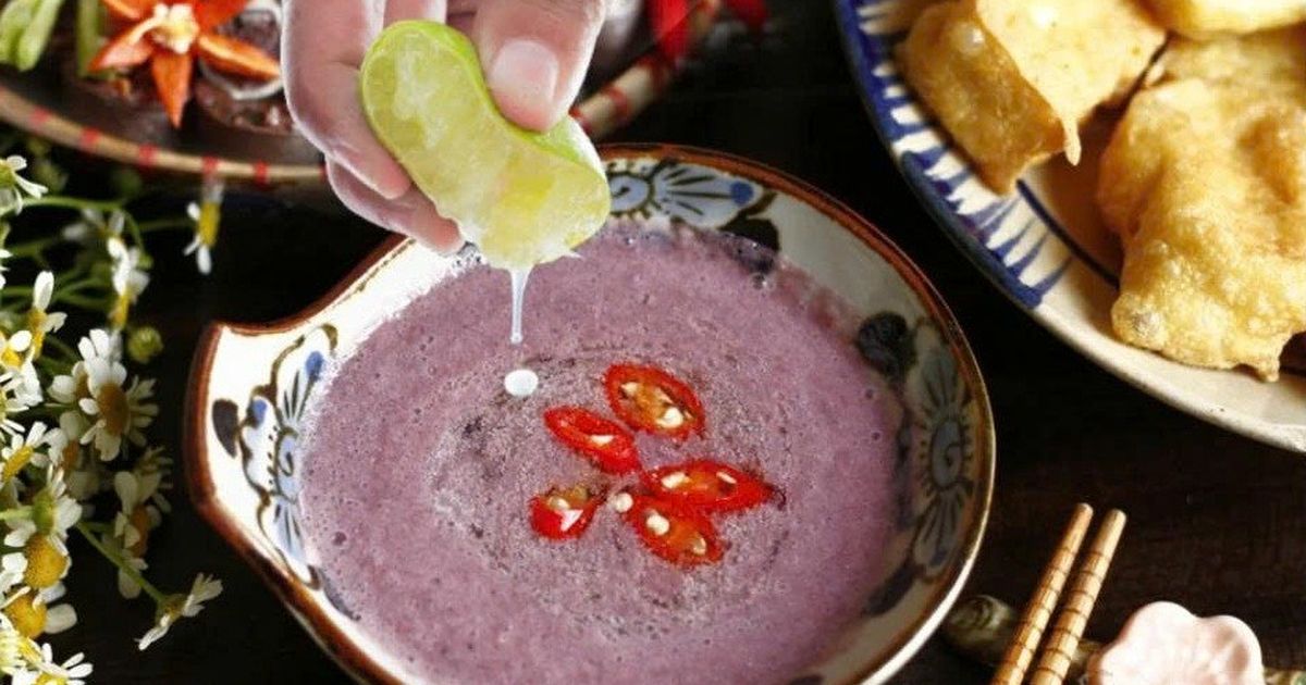 Khoa học đằng sau những mẹo bếp đơn giản với giấm, chanh và nước sôi