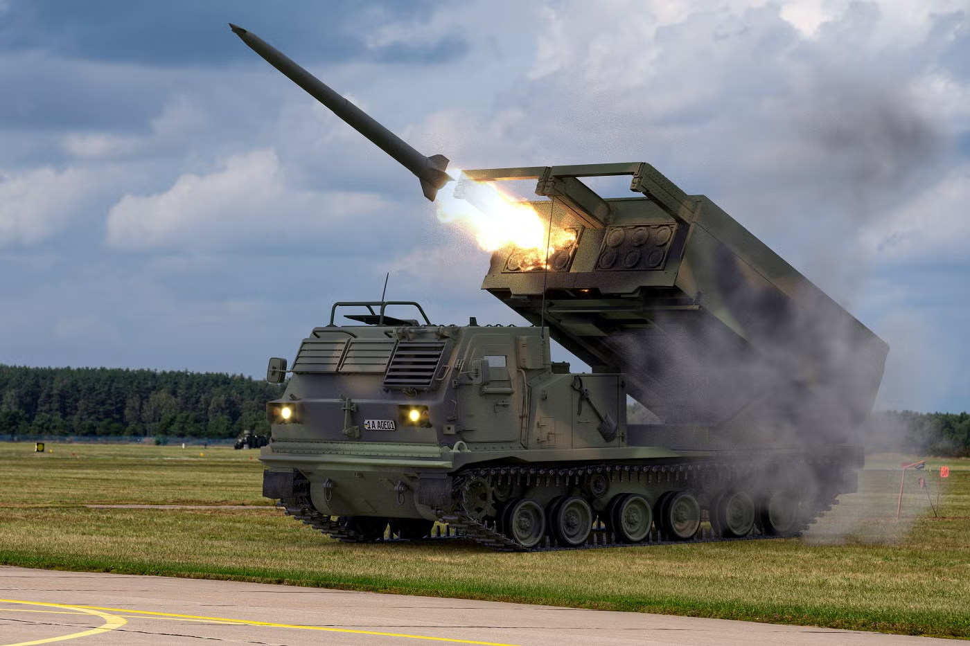 Mỹ mở rộng sản xuất tên lửa Tomahawk và GMLRS để tái thiết kho vũ khí chiến lược