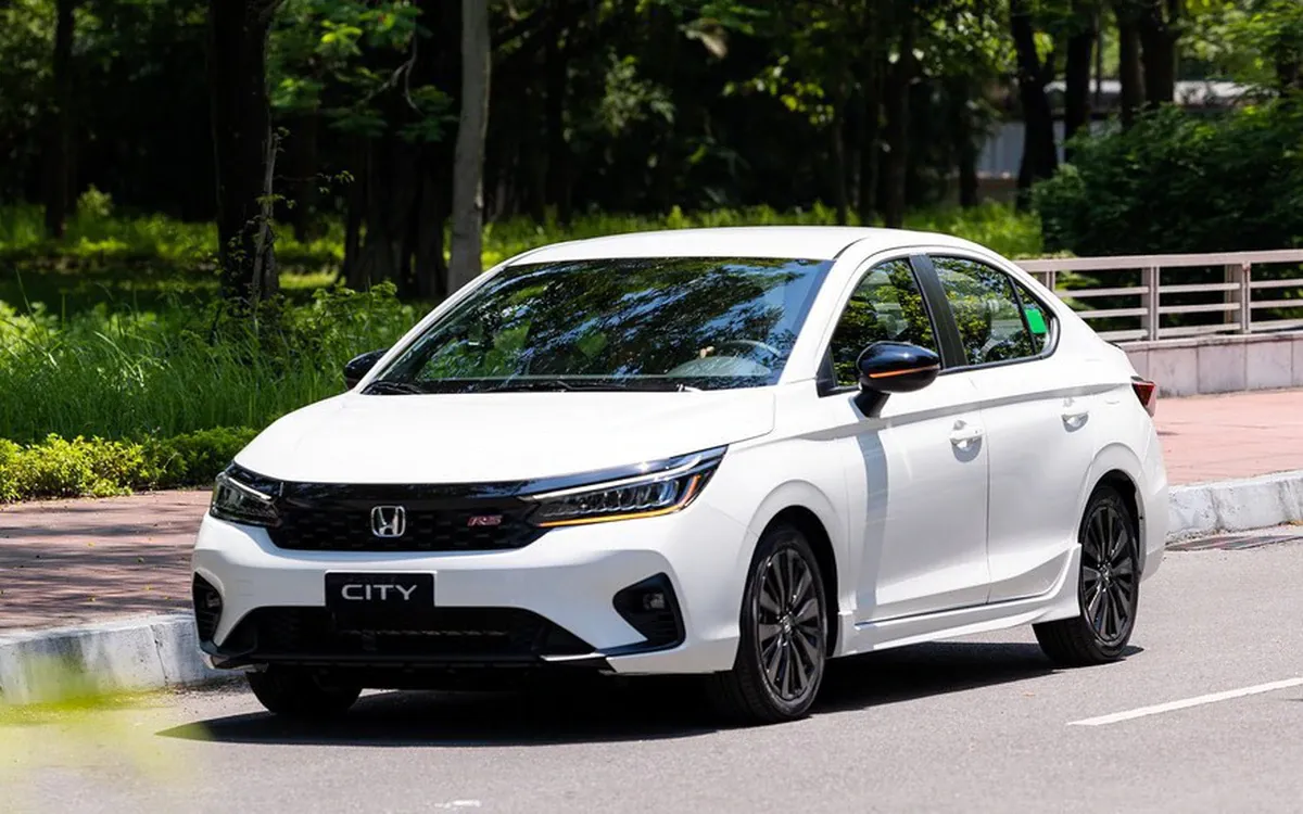 Honda City chạm đáy giá với ưu đãi 100% phí trước bạ