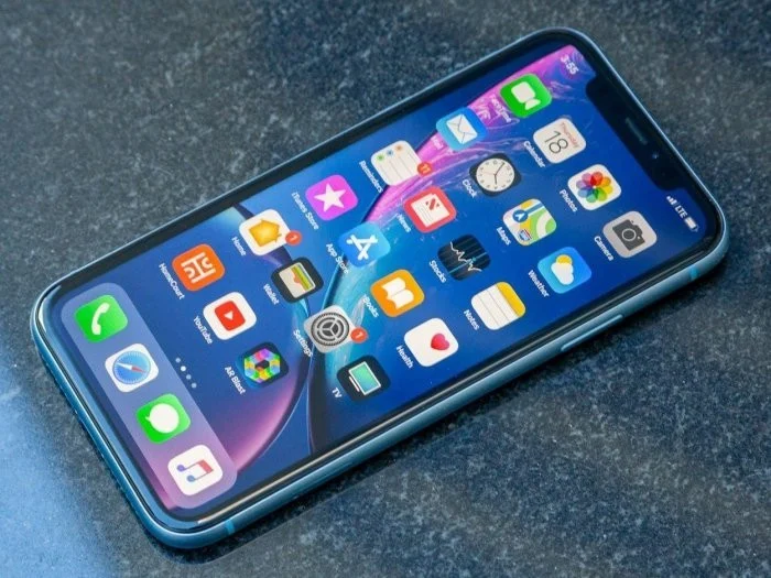 iPhone XR vs iPhone 11 ở tầm giá 4 triệu: nên chọn máy nào?