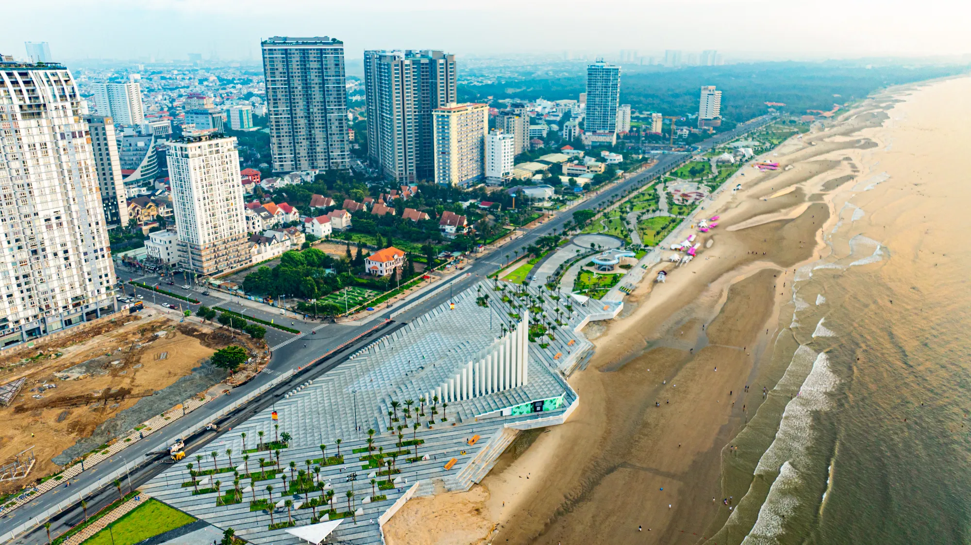 Tháp Tam Thắng 75 ngày: bài test năng lực quản lý của Sun Group