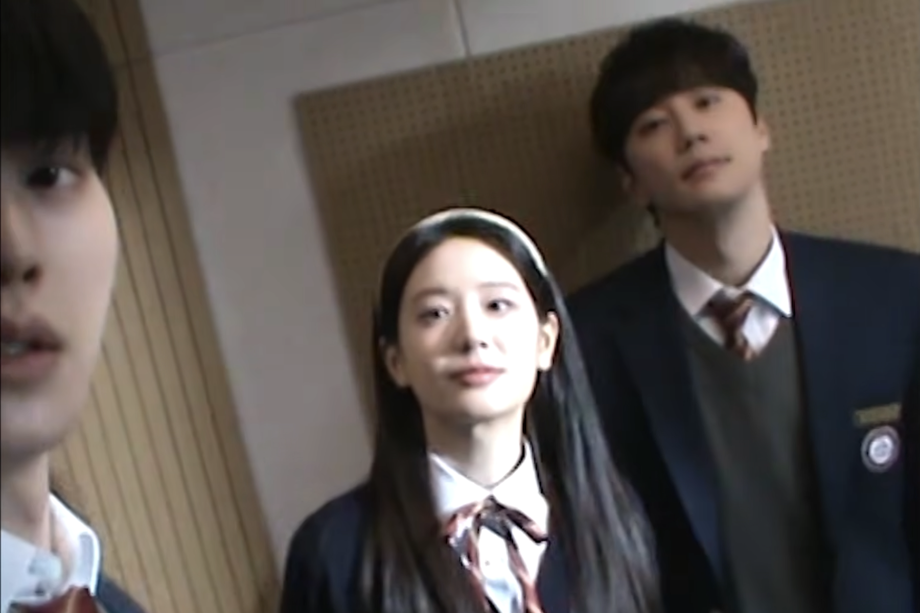 Song Kang, Lee Jun Young và Jang Gyuri: Hóa học bùng nổ từ bàn phím đàn trong Four Hands Two Sonatas